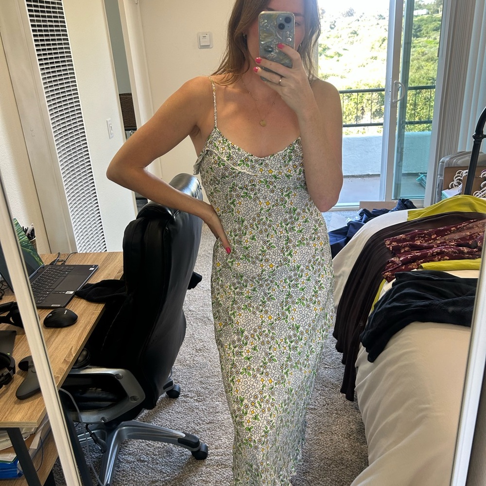 ROLLA’S Shelley floral dress in dove